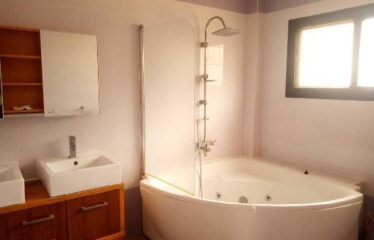 Very nice villa with 6 living rooms for rent in Almadies