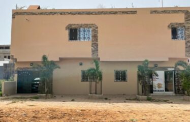 Villa à vendre à Mbao