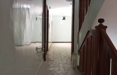 Immeuble à vendre aux Parcelles assainies