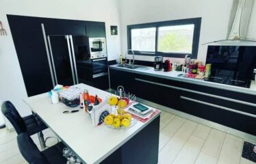 VILLA FOR SALE IN SALY