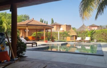 Furnished 4-room villa in residence for rent in saly