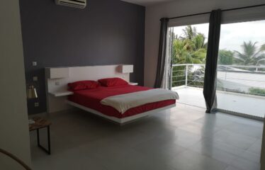 Beautiful furnished villa f4 near the sea for rent in saly