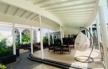 Belle villa meublée 7 pièces à louer à saly