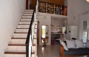 Beautiful furnished 3-room villa in residence for rent in saly