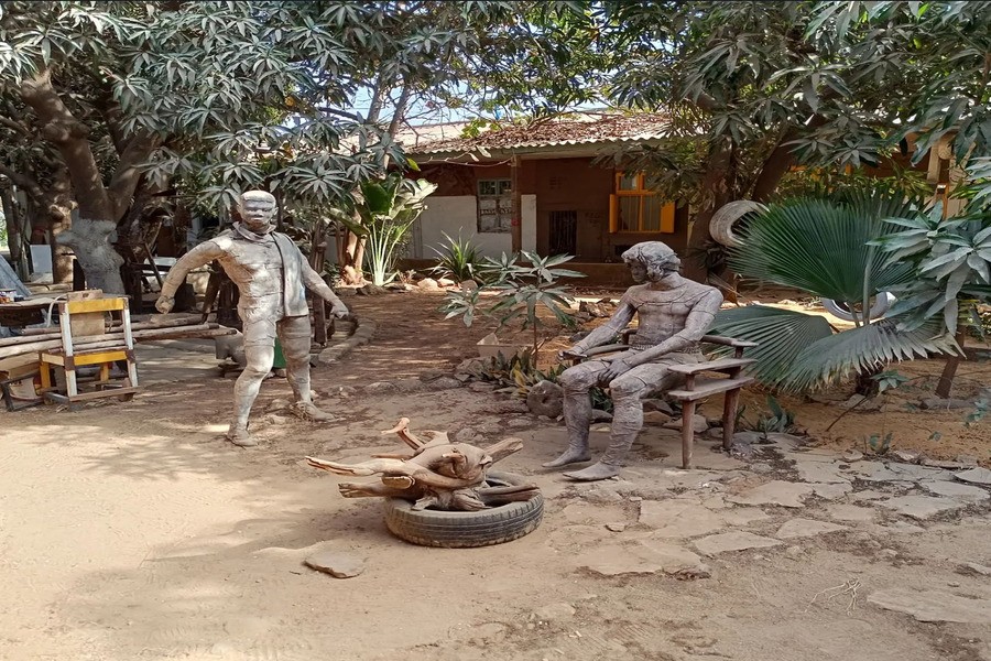 Le Village Des Arts Loger Dakar