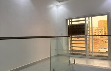 Duplex for rent in Mamelles cité Mbackiou Faye