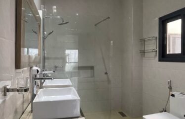 Beautiful apartment f4 of surface 300 m² to rent in the bend