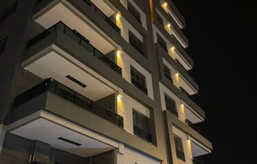 Immeuble R+6 à vendre aux Almadies