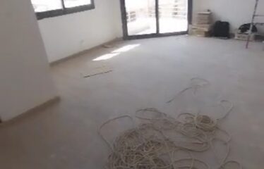 Appartement f3 neuf à usage de bureaux à la location à Colobane