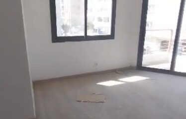 Appartement f3 neuf à usage de bureaux à la location à Colobane