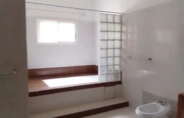 Villa 8 pièces à louer aux almadies