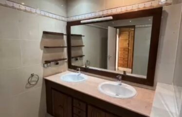 Belle villa avec titre foncier à vendre YOFF-VIRAGE