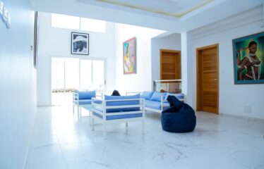 Beautiful furnished 10-room villa for rent in la somone