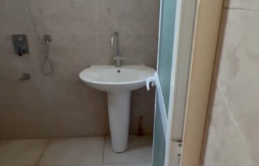 Appartement f4 neuf à louer à ngor almadies