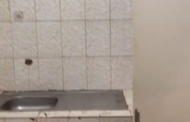 Studio f2 à louer à yoff
