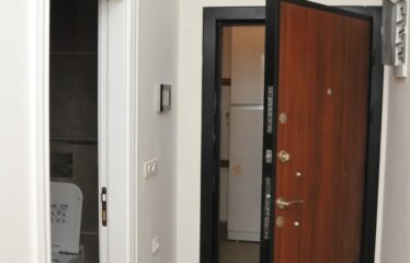 Appartement f4 à louer au point E