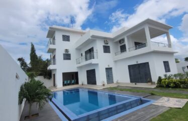 Villa meublée 4 pièces à louer à saly