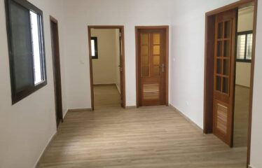 Duplex à la cité Mbackiyou Faye 5 chambres 650.000F