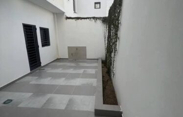 À Louer – Magnifique Villa R+1 à Cité Mbakiyou Faye, Mamelles