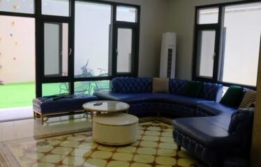 Villa R+2 de 300m² à vendre aux Almadies derrière l’hôtel King Fahd Palace